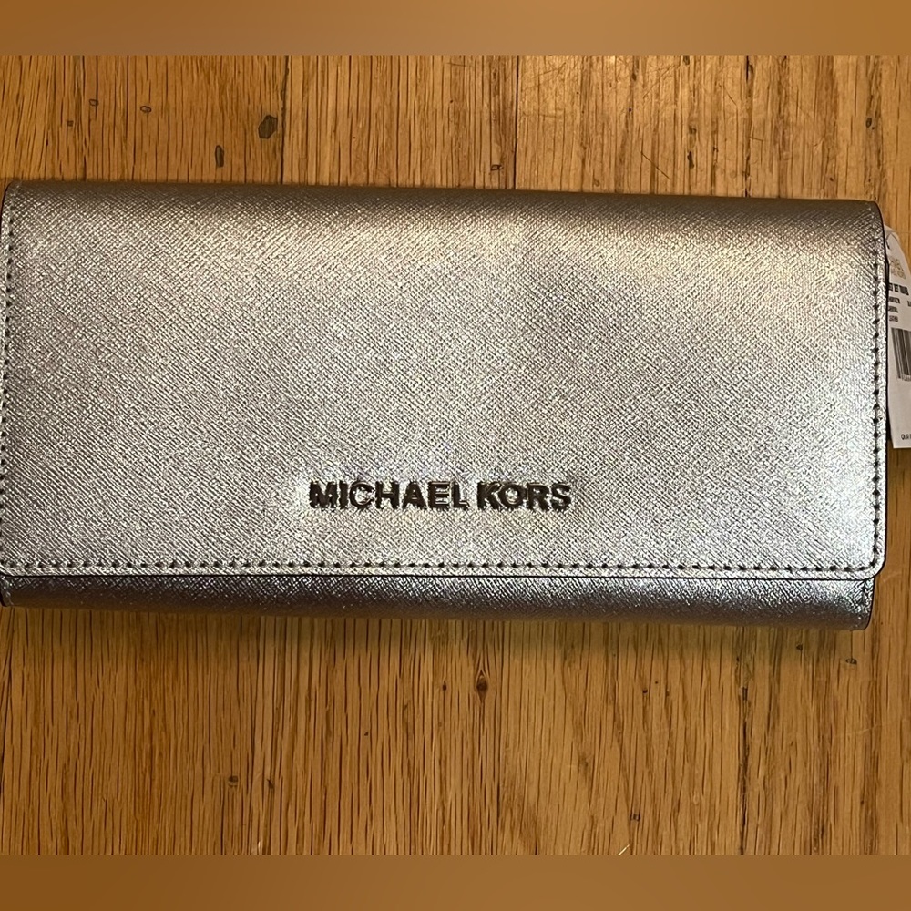 Michael Kors Wallet Metallic Silver